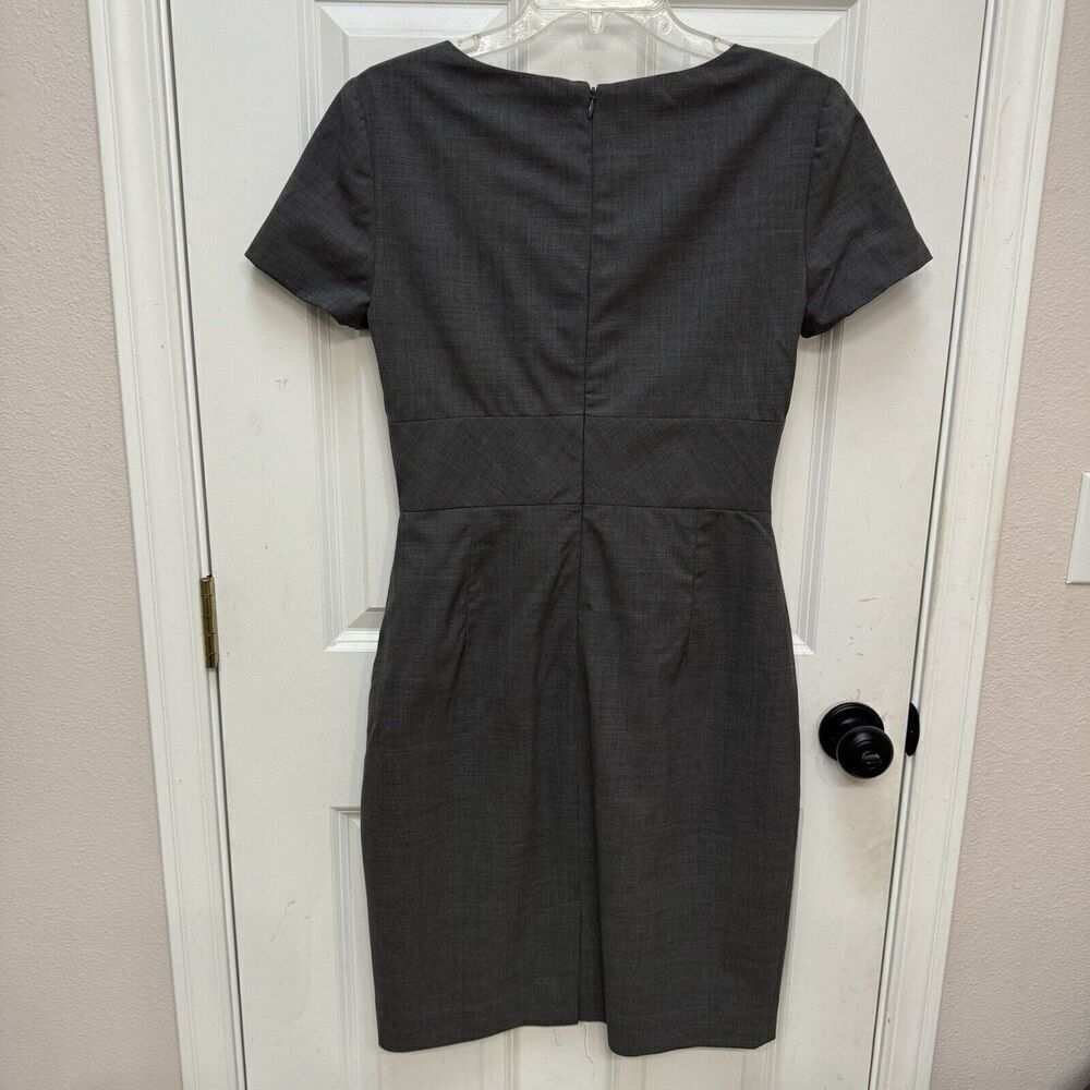 BANANA REPUBLIC Dress Women's Size 8 Charcoal Gray Stretch Light Wool V Neck - Picture 2 of 8